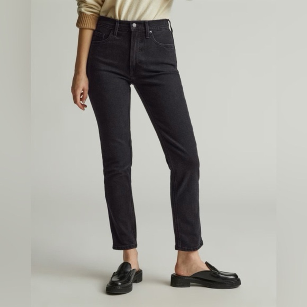 Everlane original cheeky Jean 24 crop in Coal washed black